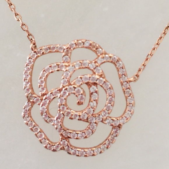 Anthropologie Rose gold  necklace - Picture 1 of 4